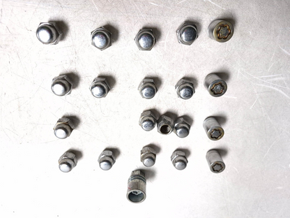 2010 Nissan Maxima Wheel Lug Nut OEM 40224-zp50a