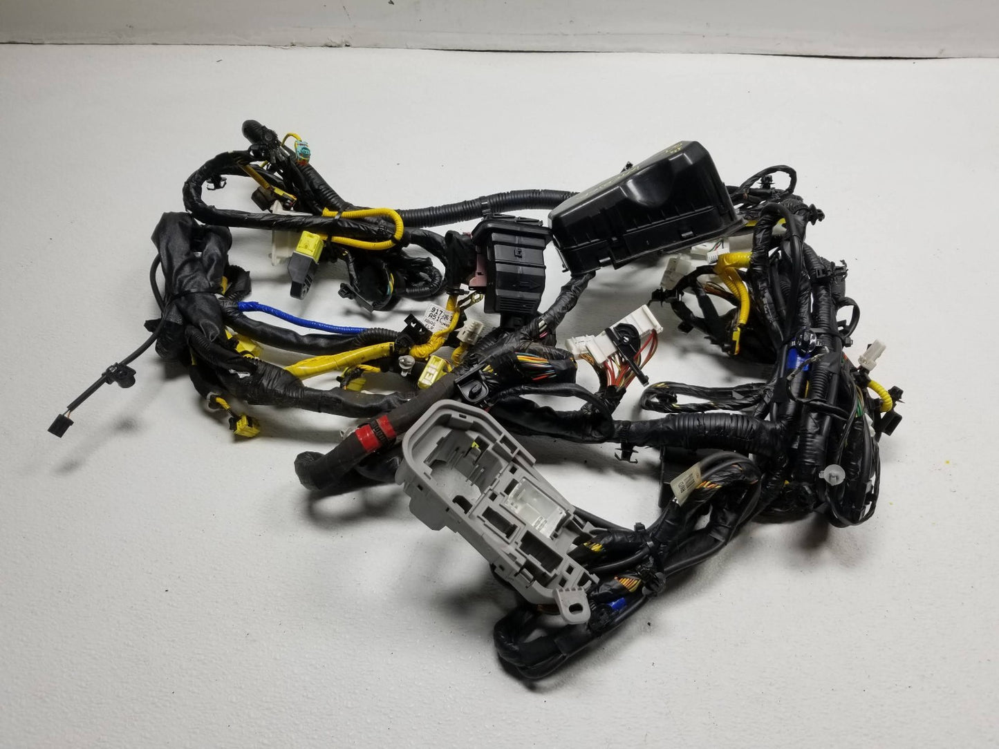 14 15 16 17 Hyundai Elantra Gt Interior Wire Harness OEM