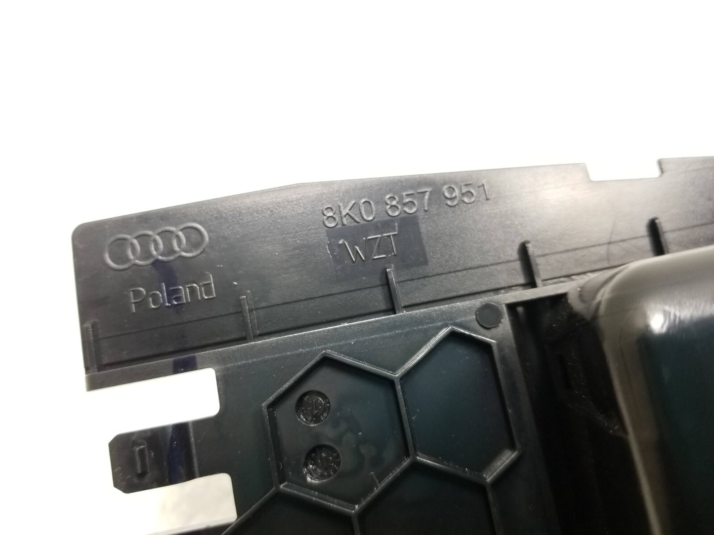 13 14 15 16 Audi A4 S4 Center Console Ashtray 8k0857951 OEM
