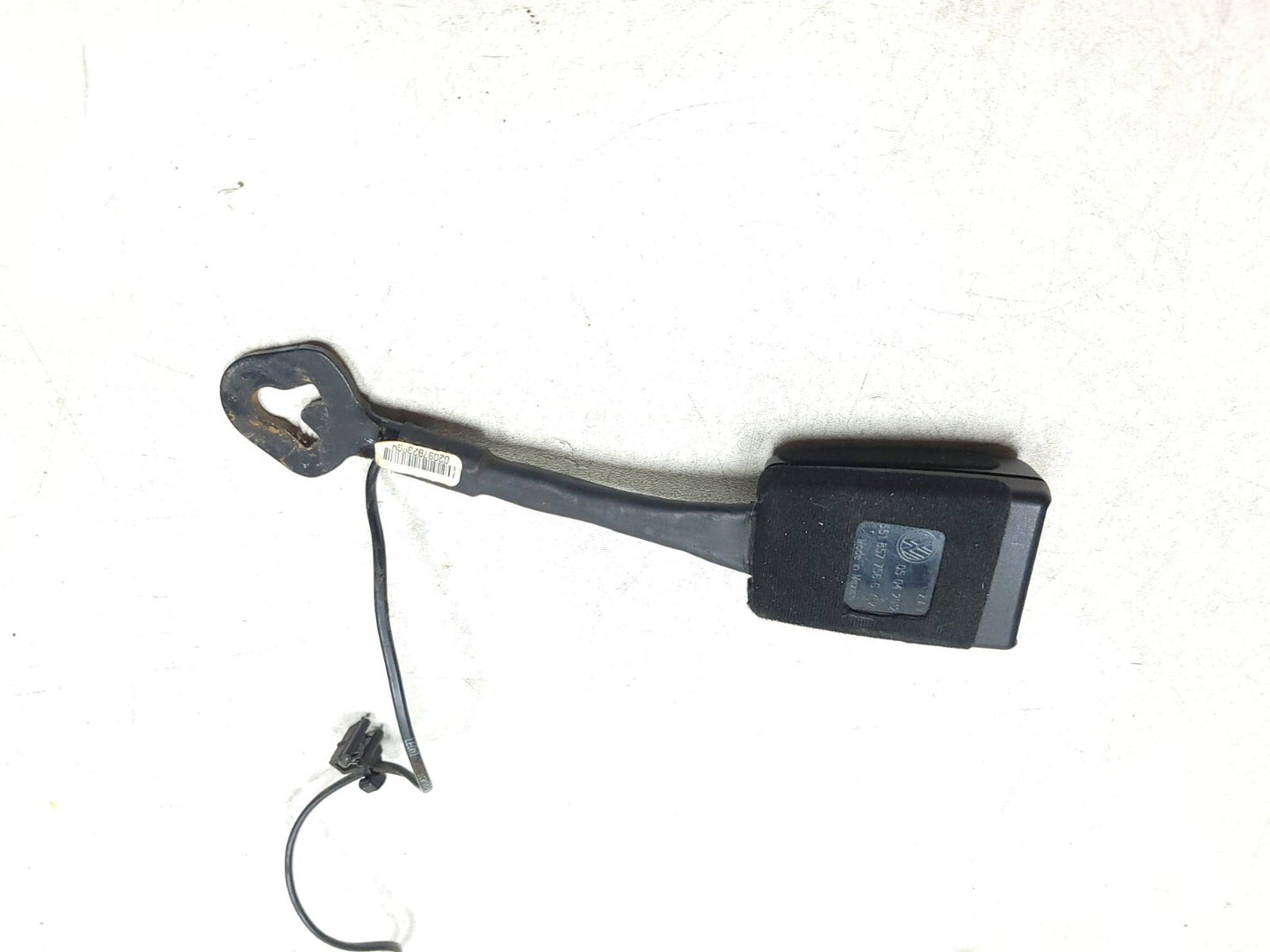 2014 Volkswagen Passat Front Seat Belt Buckle Latch Passenger Side Right OEM