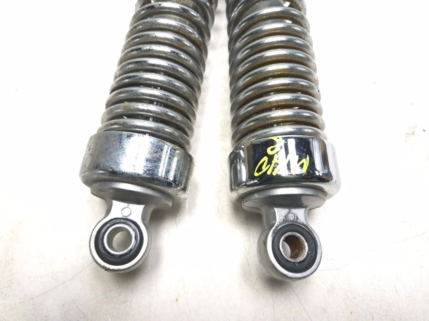 2006 Suzuki Marauder Gz250 Rear Shock Absorber Pair  OEM