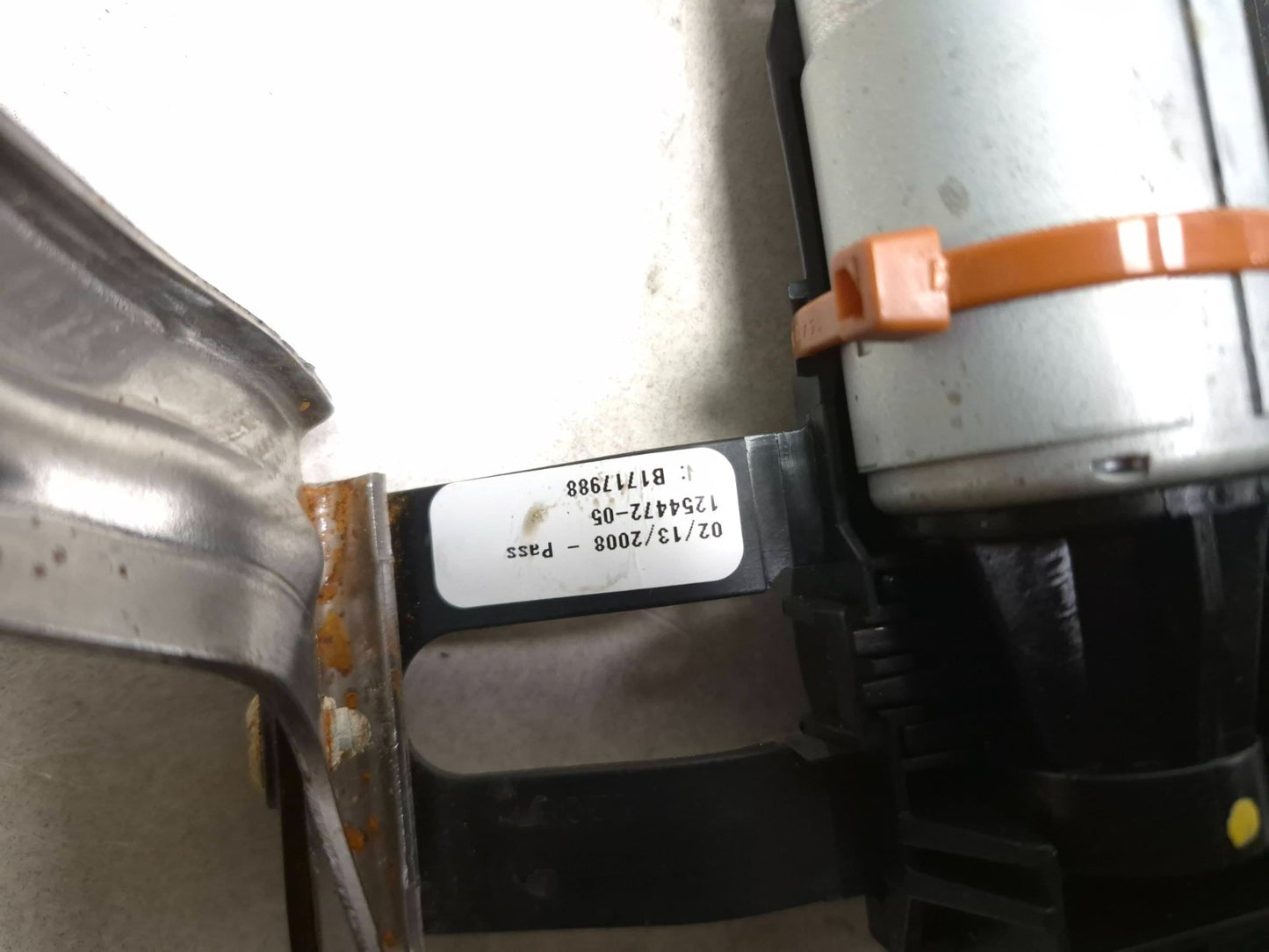 2008 Lincoln Navigator Front Seat Lumbar Support Driver Side Left OEM