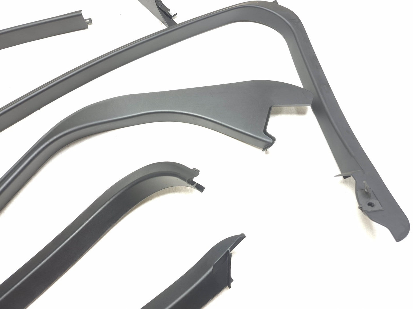 2017 Ford Focus Door Window Trim Molding Front & Rear Set OEM