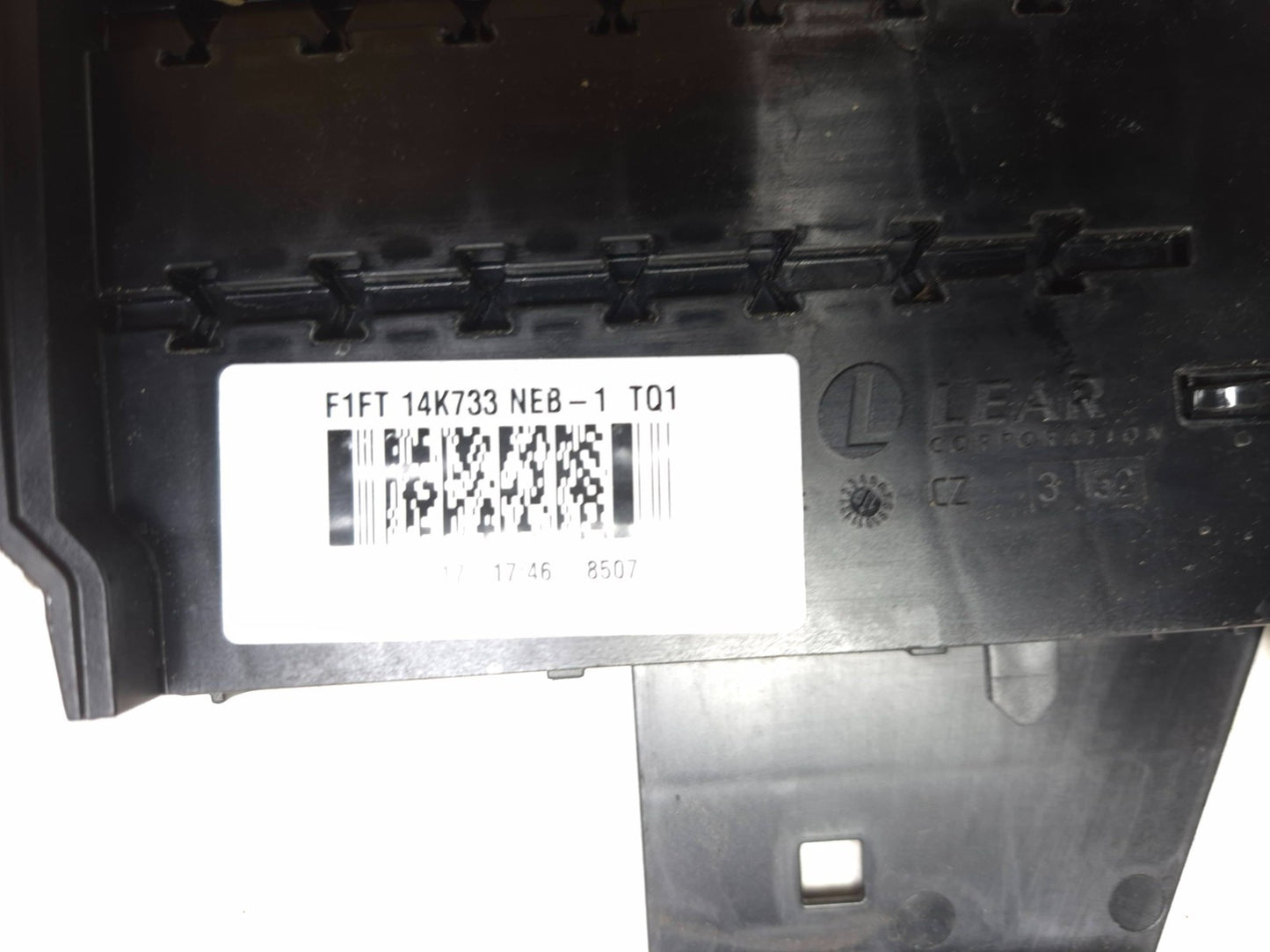 2017 Ford Focus St Battery Fuse Relay Module OEM