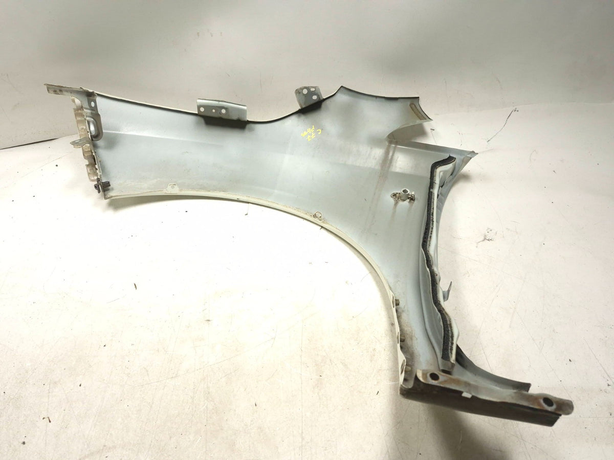 2012 Nissan Leaf Front Fender Passenger Side Right OEM