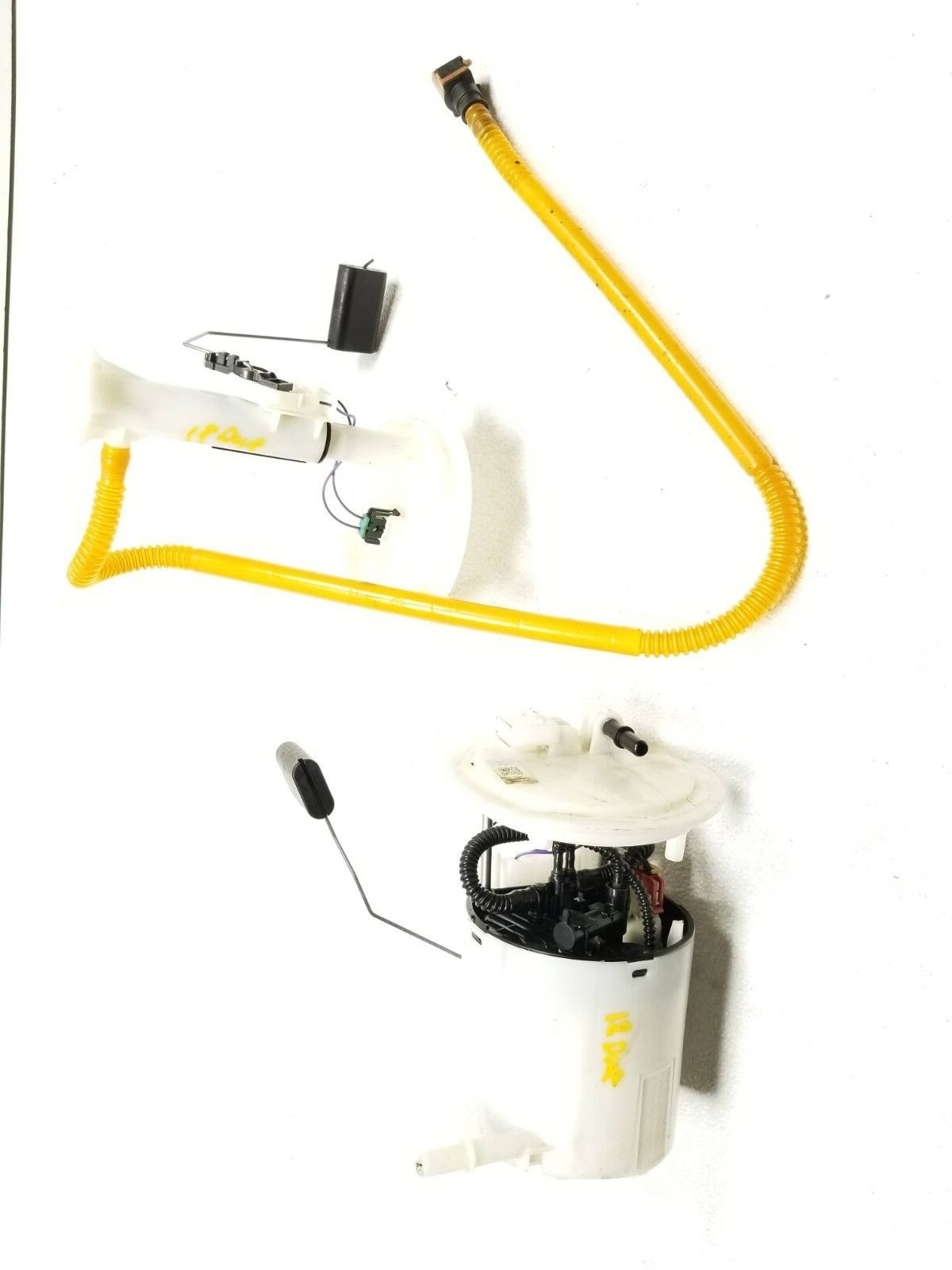 2018 Dodge Durango Gas Fuel Pump & Sending Unit 2pcs OEM