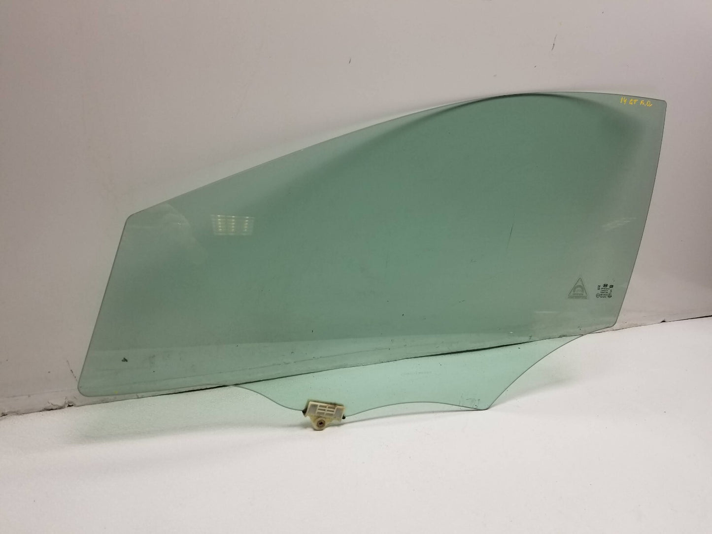 2014 Hyundai Elantra Gt Door Window Glass Front Left Driver OEM