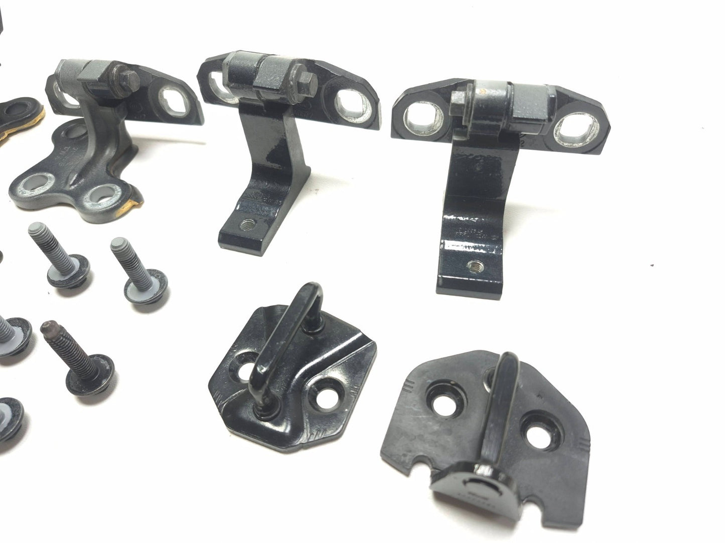 2013 Volvo S60 Passenger Side Door Hinge & Striker 6pcs W/ Bolt 13pcs OEM