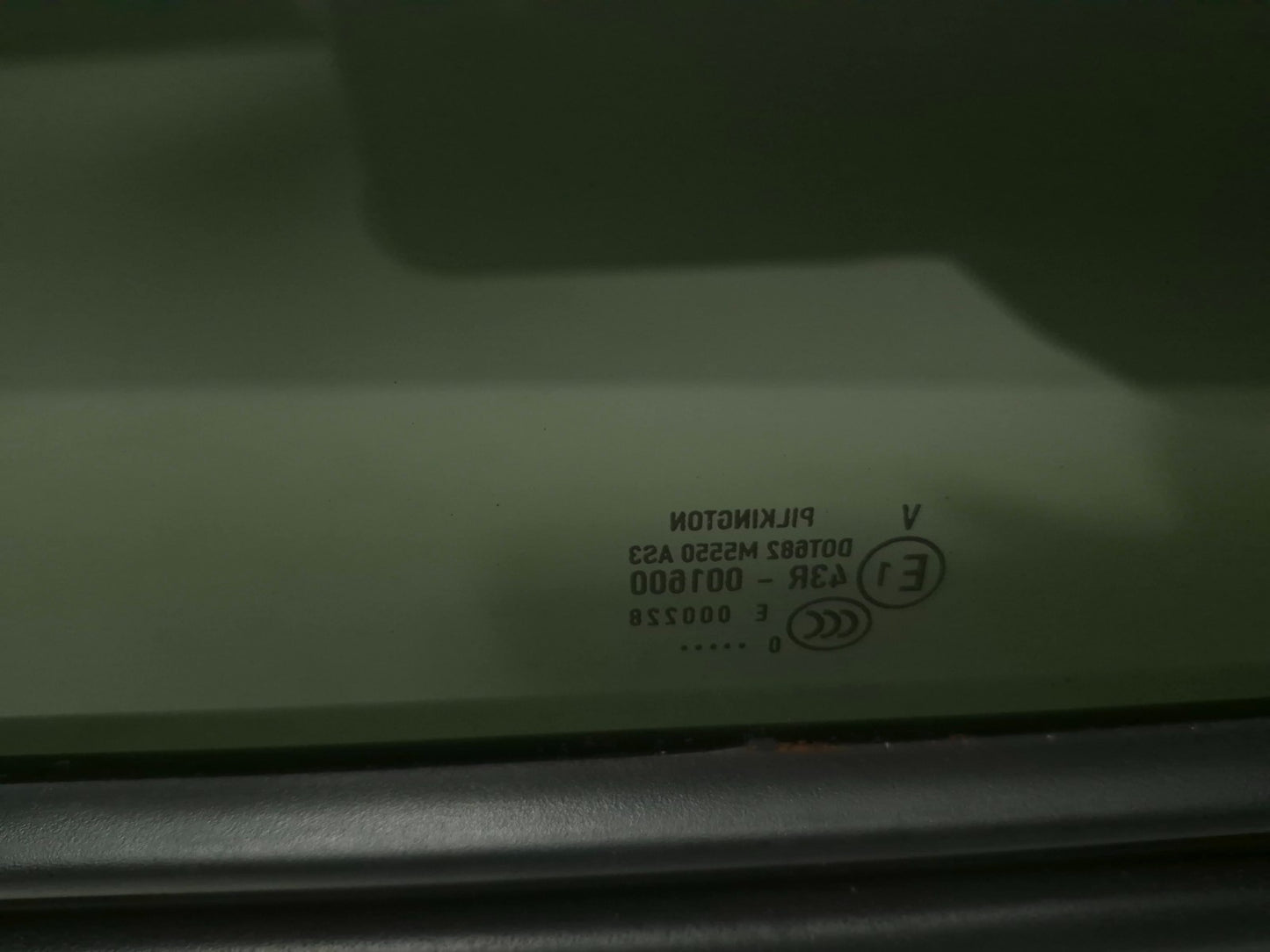 2011 Volkswagen Tiguan Sunroof Sun Roof Moonroof Glass Front & Rear OEM