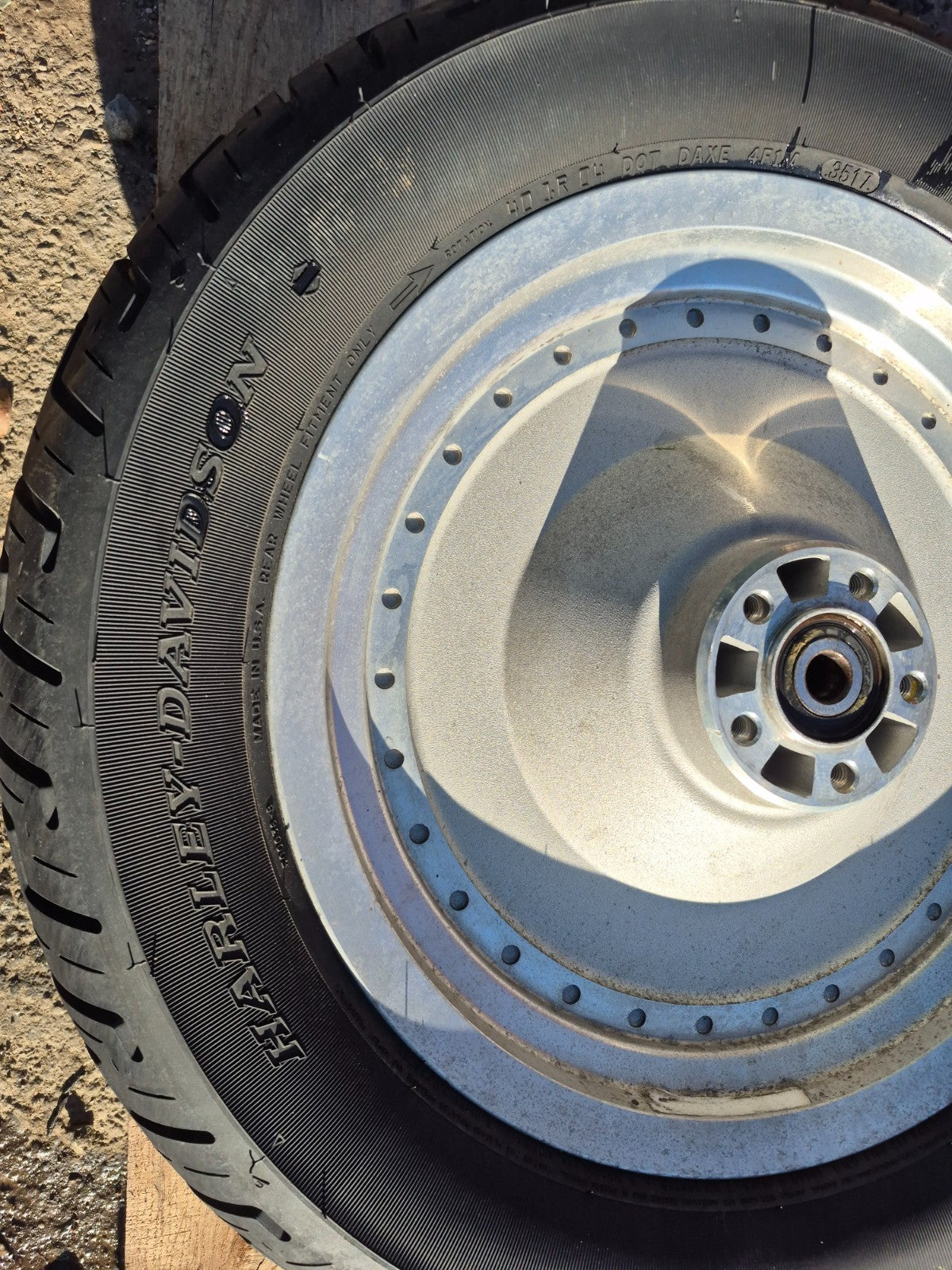 2004 Harley-davidson Sportster Xl883 Wheel Rim & Tire Front & Rear *straight*