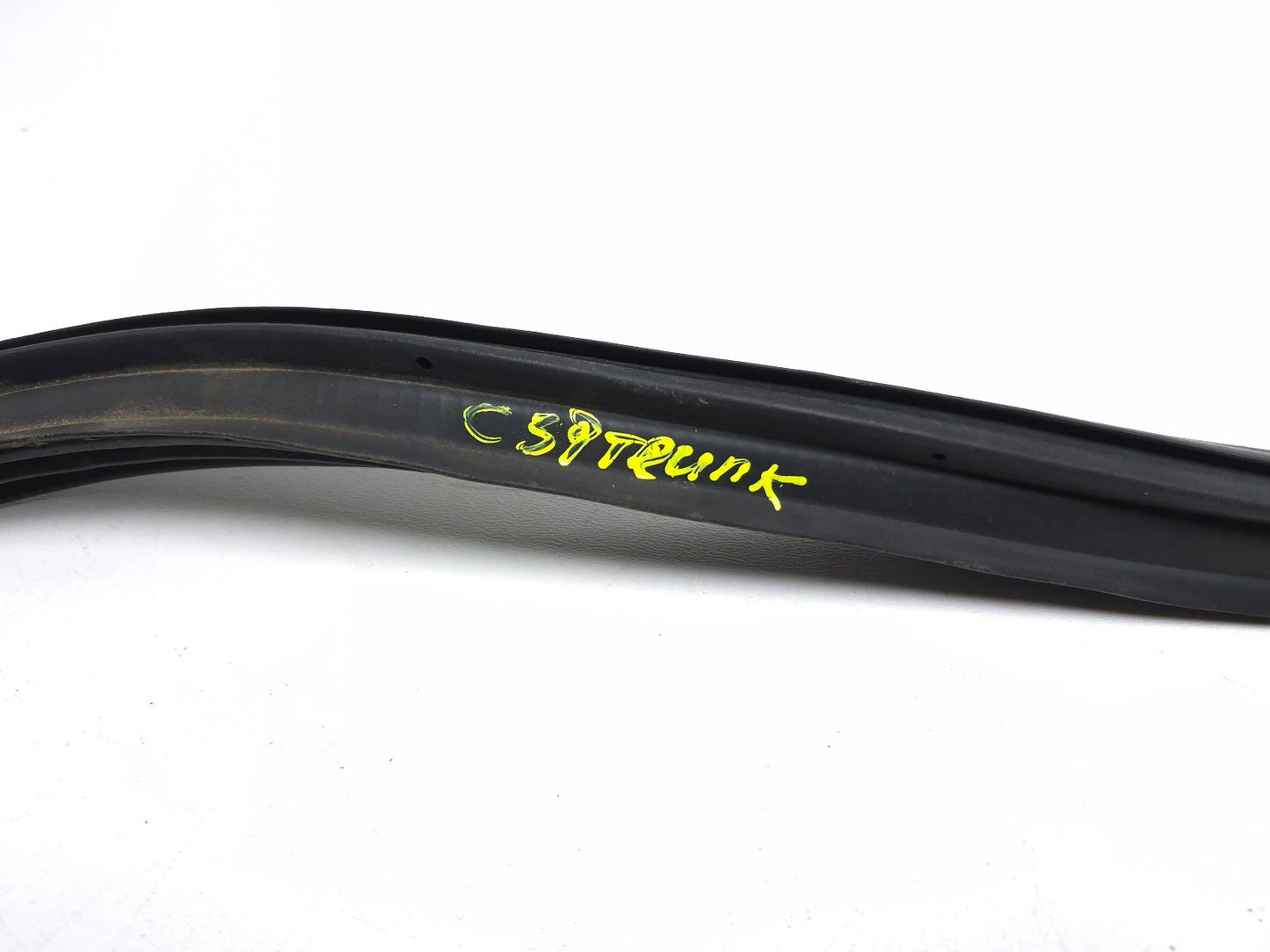 2014 Hyundai Accent Trunk Weatherstrip Seal OEM 87321-0u200