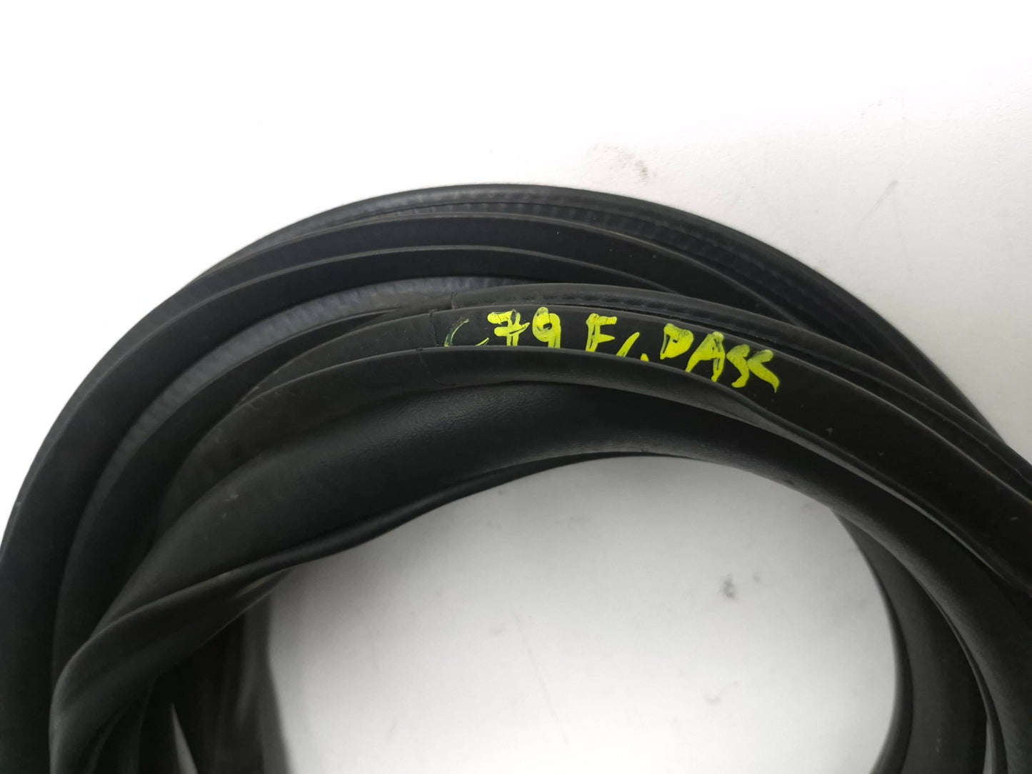 2022 Subaru Crosstrek Front Door Weatherstrip Seal Passenger Side Right 2pcs OEM