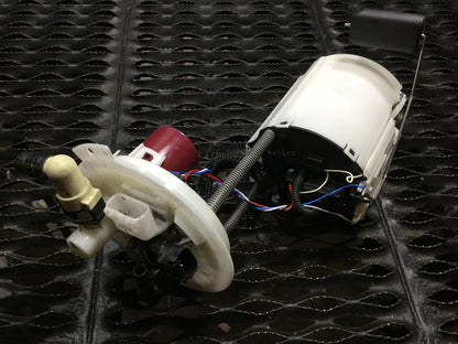 11 12 13 14 15 Chevrolet Cruze Gas Fuel Pump 13503108a OEM