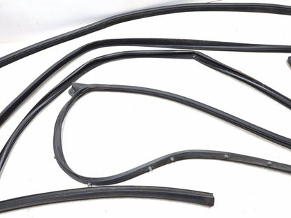 2018 Chrysler 300 Front Right Passenger Door Weatherstrip Seal 3pcs OEM