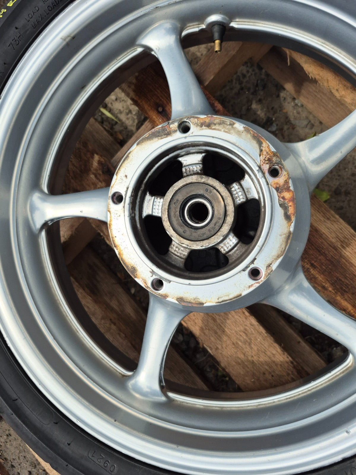 2009 Yamaha Fz6r Wheel Rim & Tire Front & Rear *straight* OEM