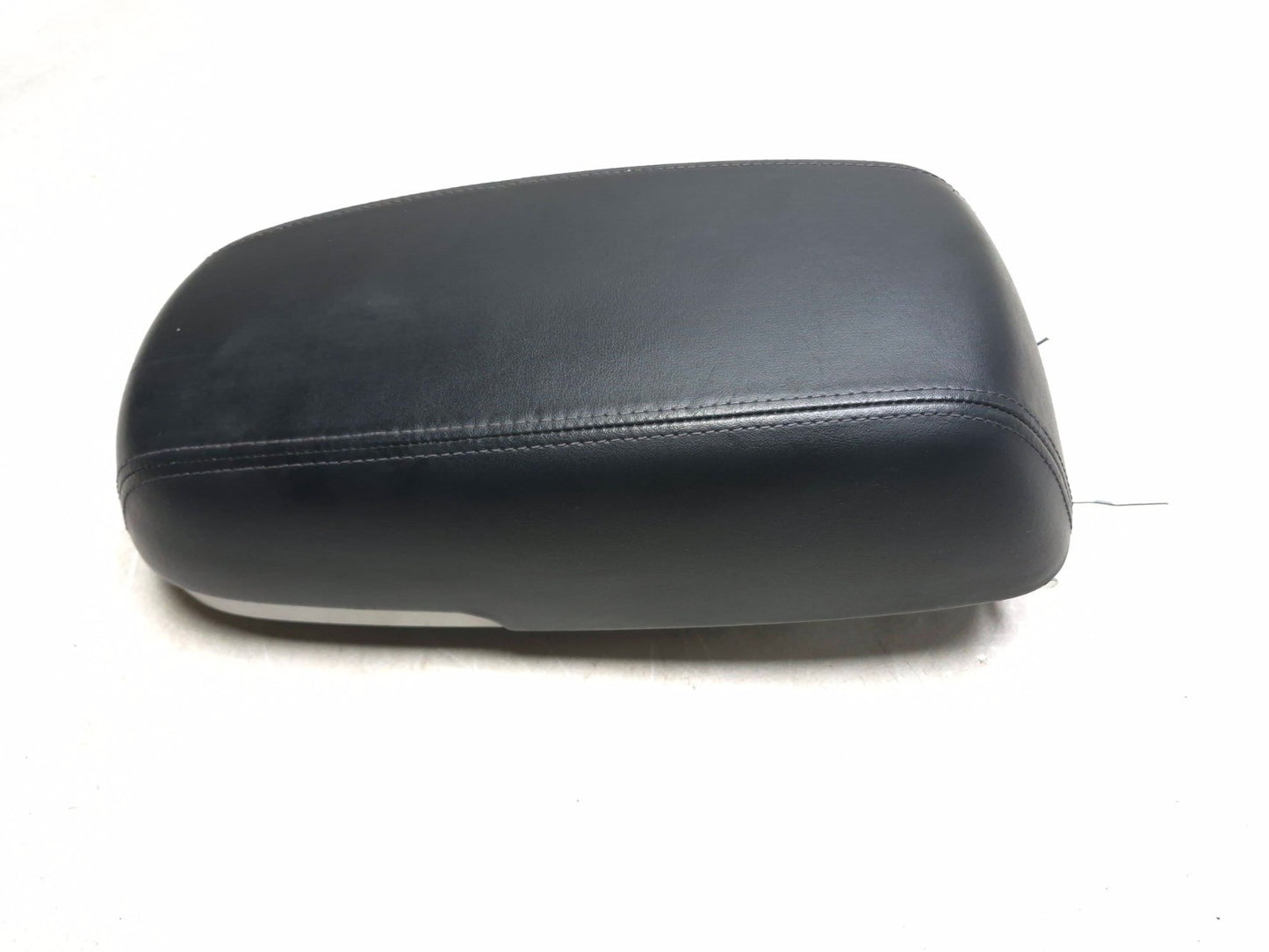 2010 Hyundai Tucson Center Console Armrest OEM