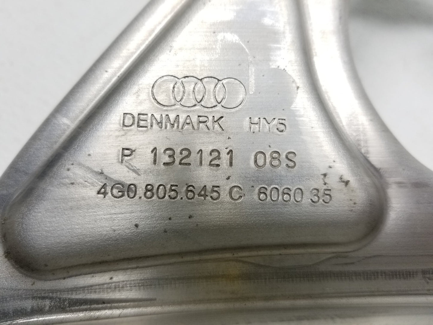 12 13 14 15 16 17 Audi A7 Front Strut Tower Strut Brace Crossbar OEM