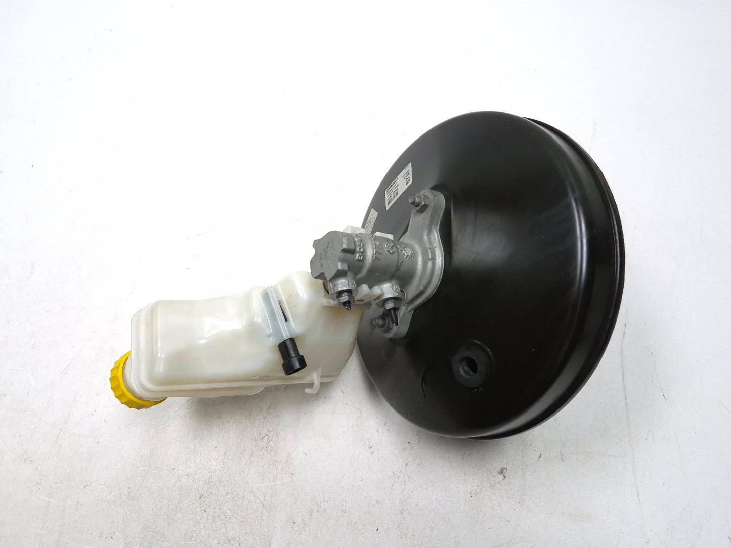 2014 Fiat 500l Power Brake Booster W/ Master Cylinder OEM