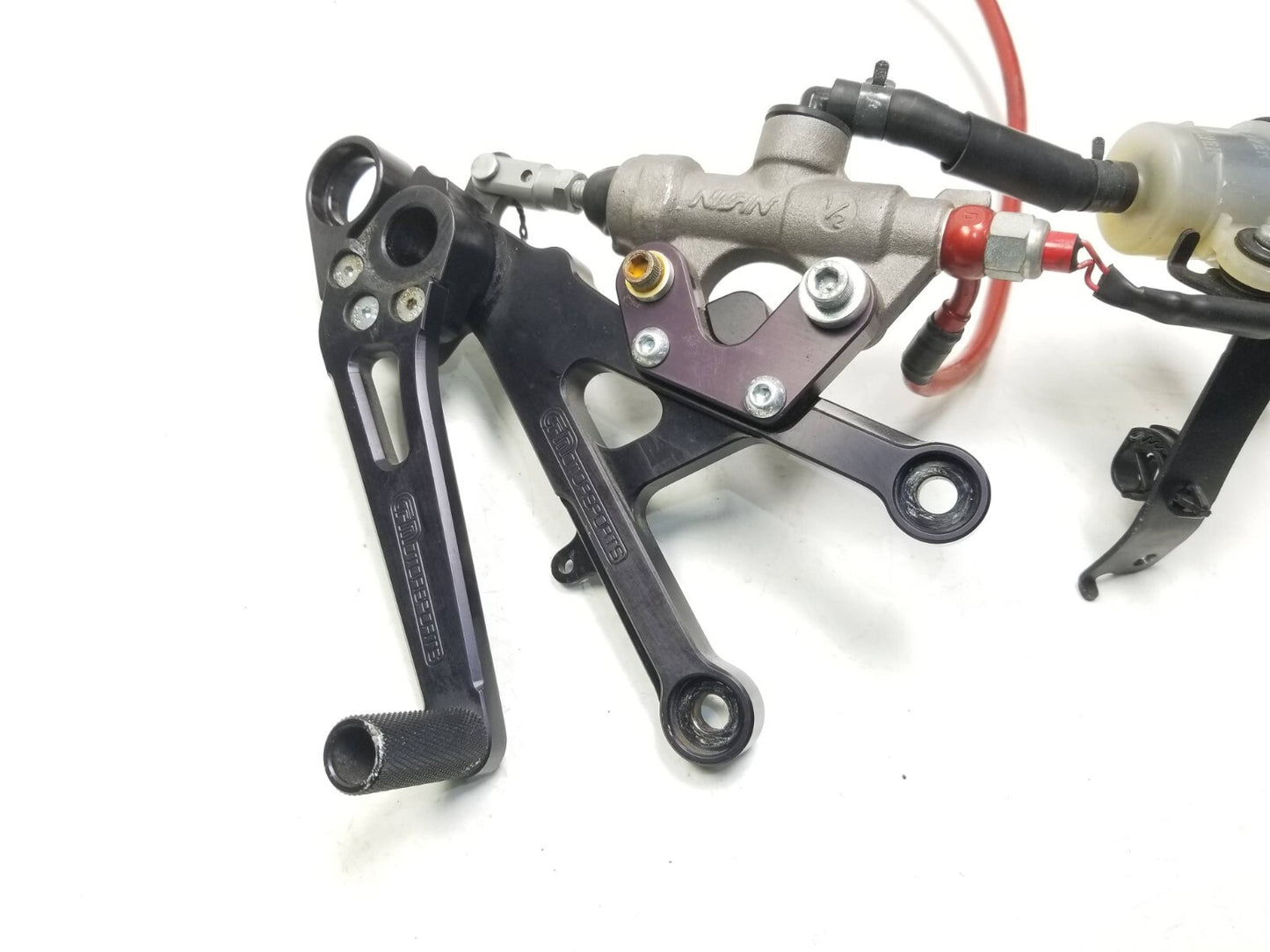 2008 - 2016 2012 Yamaha Yzfr6 R6 Rear Brake Master Cylinder & Brake Pedal