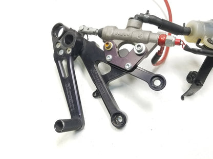 2008 - 2016 2012 Yamaha Yzfr6 R6 Rear Brake Master Cylinder & Brake Pedal