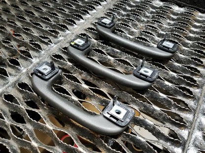 2017 Cadillac Xt5 Roof Grab Handle 3pcs OEM