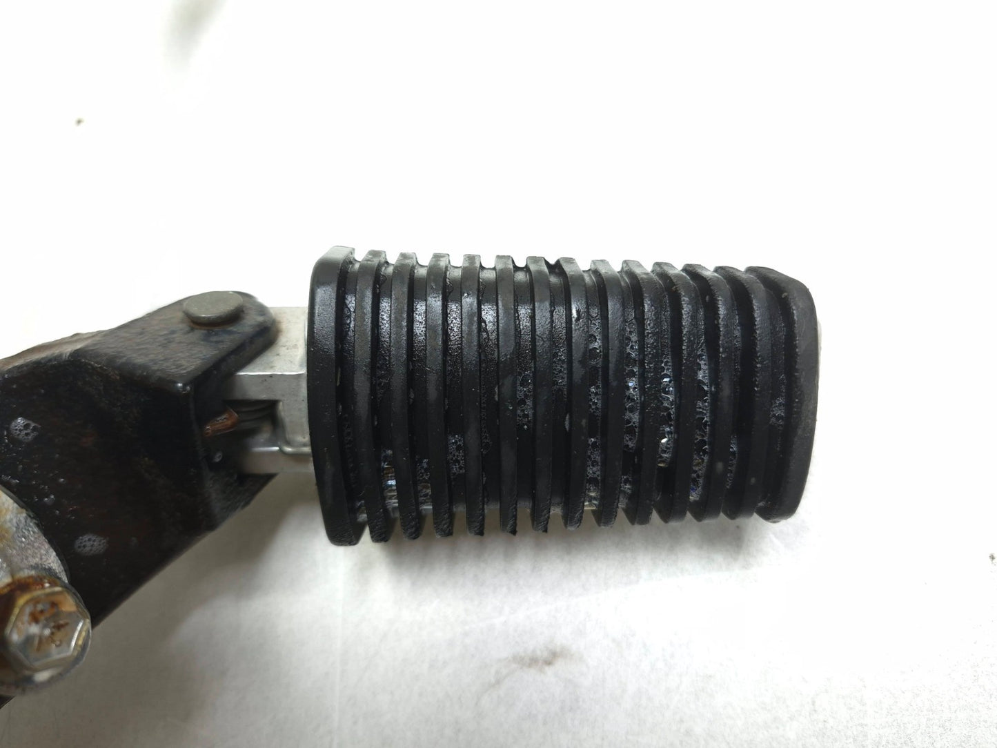 2004 Suzuki Intruder Volusia Vl800 Right Footrest W/ Brake Pedal Assy OEM