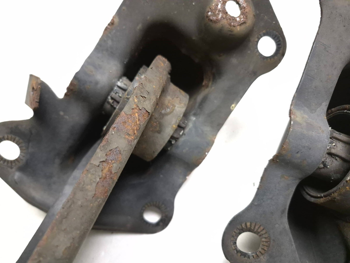 2011 Volkswagen Tiguan 2.0l Rear Trailing Control Arm Pair OEM