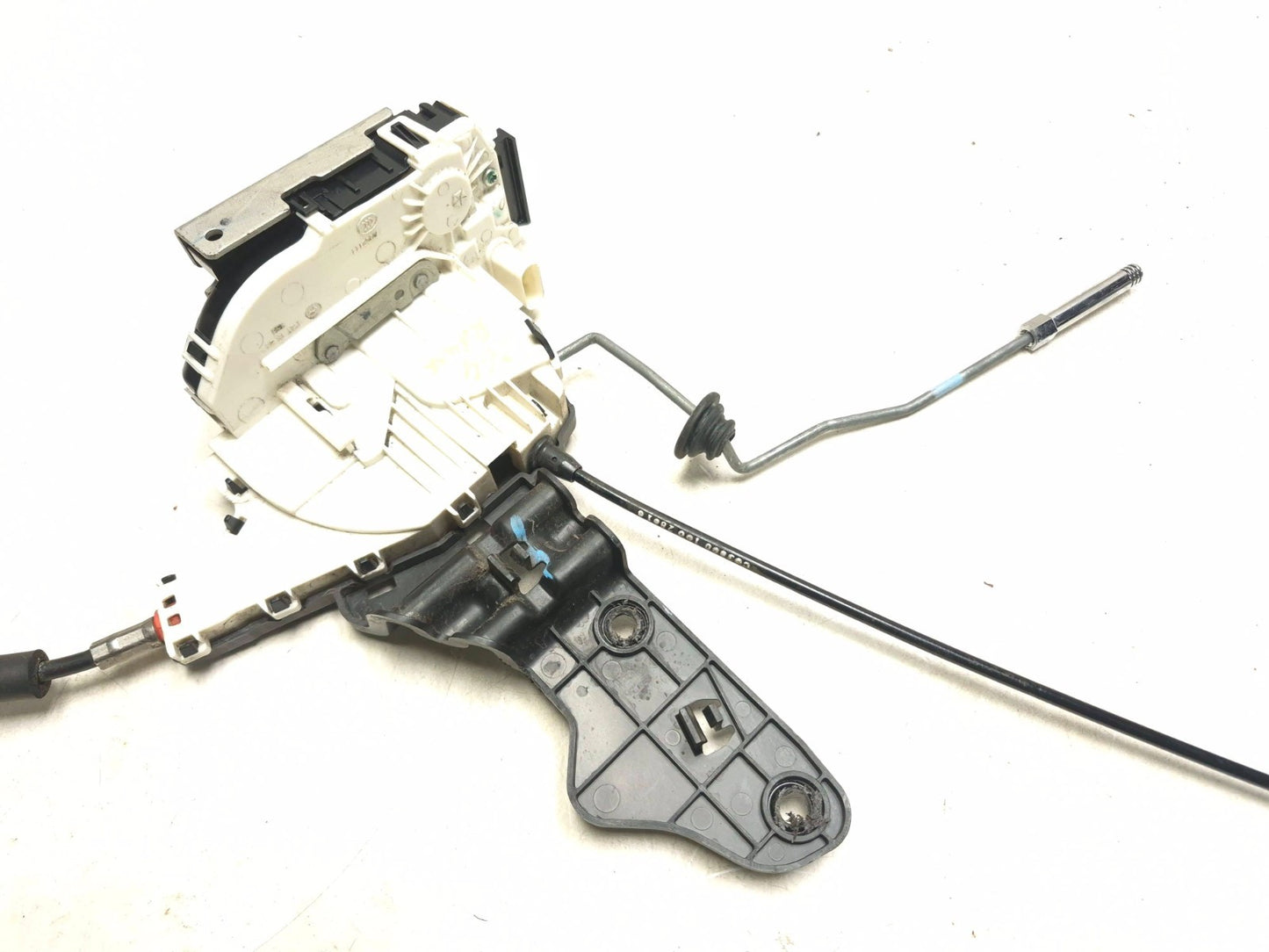 2017 Dodge Journey Rear Door Lock Latch Actuator Passenger Side Right OEM