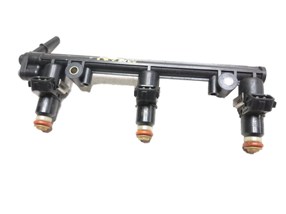 2005  Triumph Sprint St Gas Fuel Injectors & Fuel Rail OEM