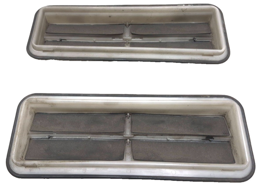 2007 Saab 9-5 Aero Rear Boot Vent Circulation Grille 2pcs OEM