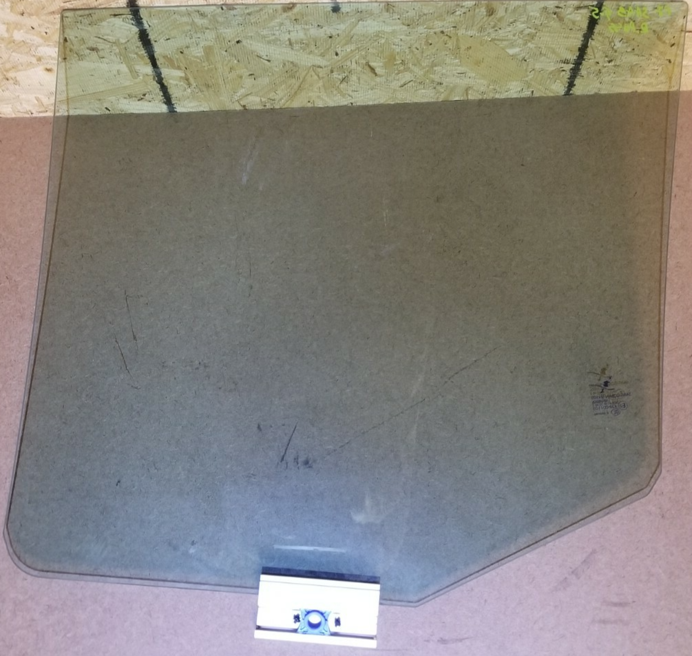 2007 Saab 9-5 Aero Sedan Rear Door Window Glass Right Passenger Side OEM
