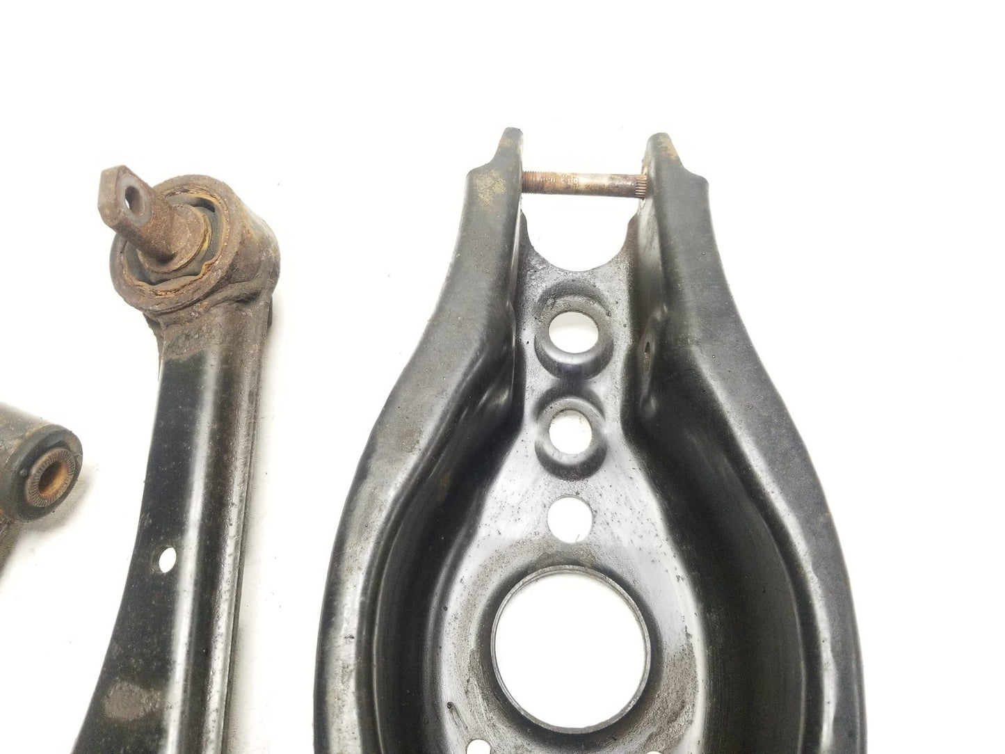 11-17 Lexus CT200h Rear Control Arm Passenger Side 5pcs Oem✅