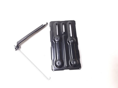 11-17 Lexus CT200h Battery Tray Holder Oem✅