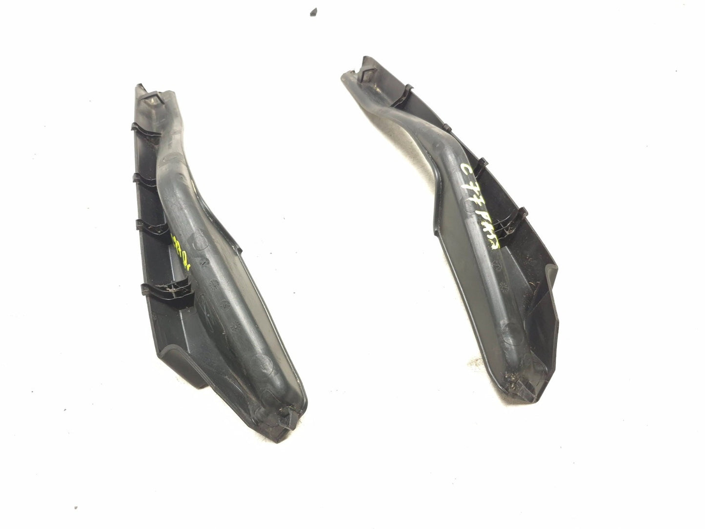 2012 Nissan Leaf Front Fender Filler Panel Cover Left & Right Pair OEM