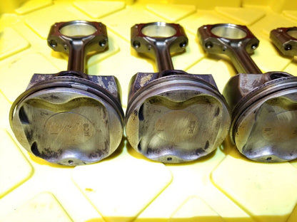 13 - 16 Nissan Sentra Piston W/ Connecting Rod 4pcs 1.8l OEM