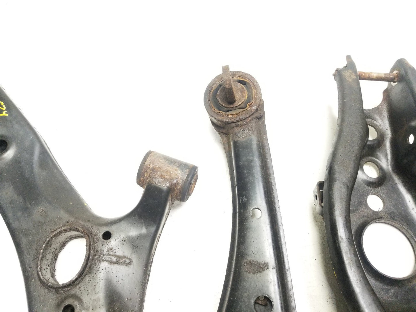 11-17 Lexus CT200h Rear Control Arm Passenger Side 5pcs Oem✅