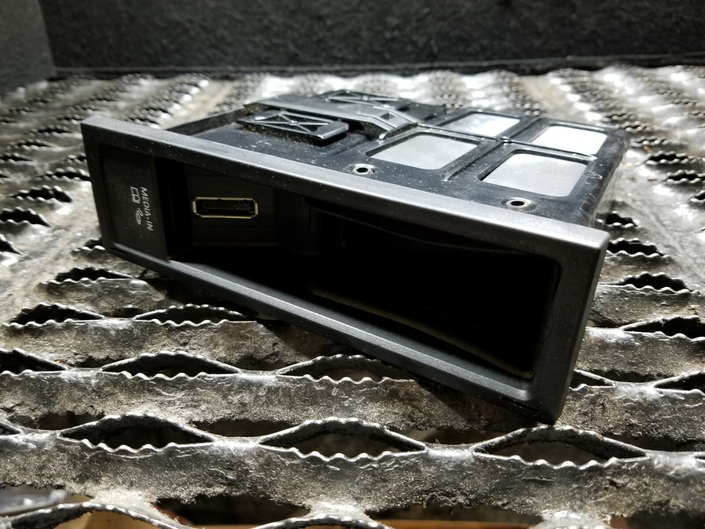 10 11 12 13 14 VW Golf GTI Multimedia Interface Module OEM