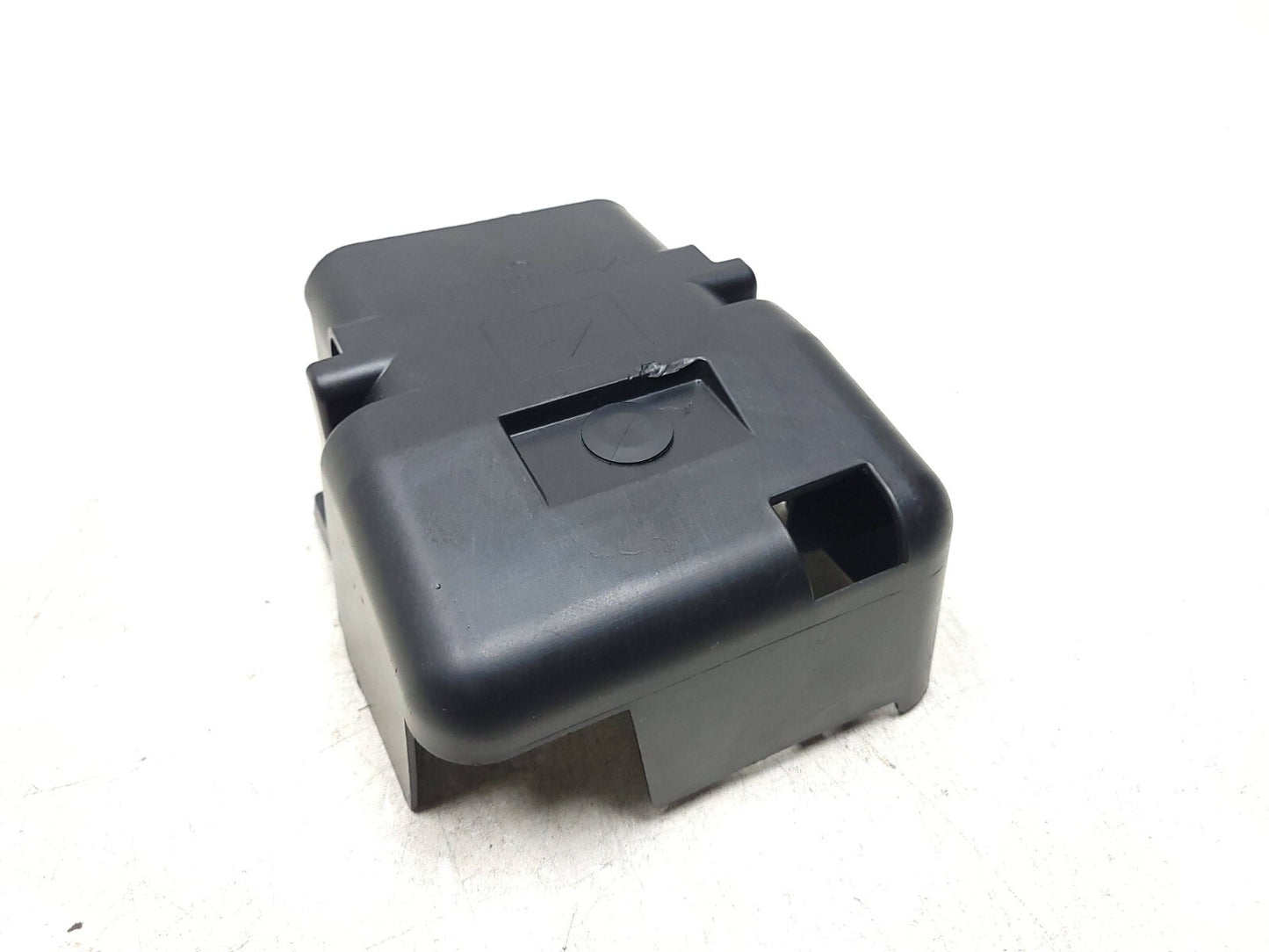 2010-2014 Chevrolet Suburban Under Dash Fuse Relay Box Cover OEM