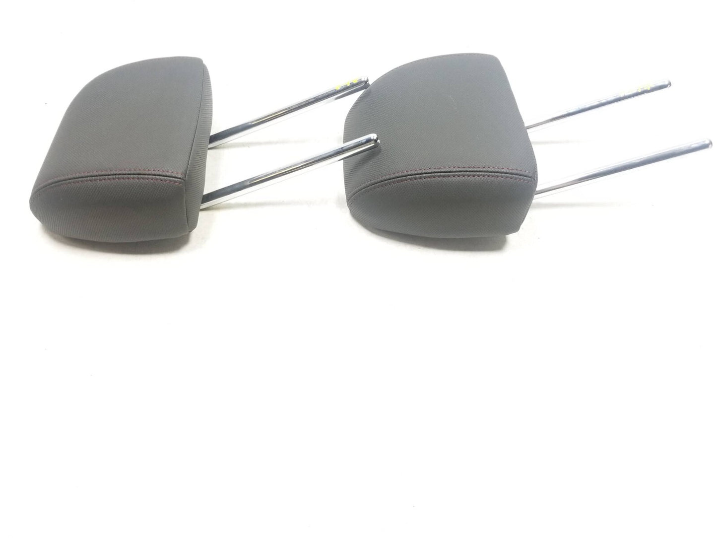 2022 Chevrolet Trailblazer Rs Headrest Rear Seat Left & Right OEM