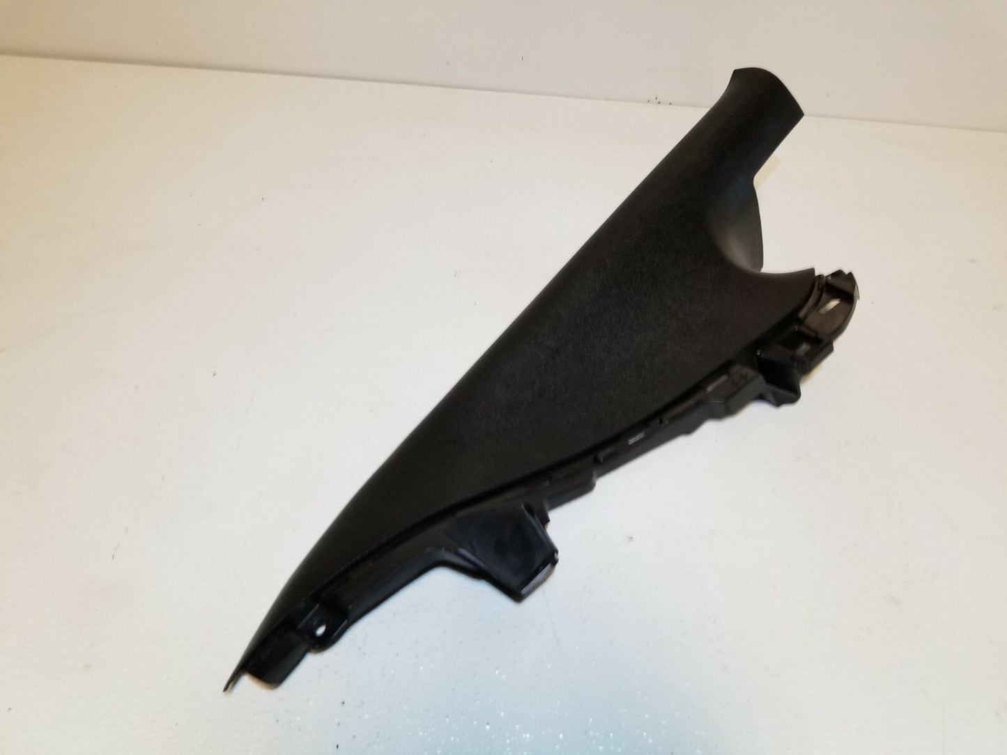 12 13 14 15 16 Hyundai Veloster Rear C Pillar Trim Cover Left Driver Side OEM