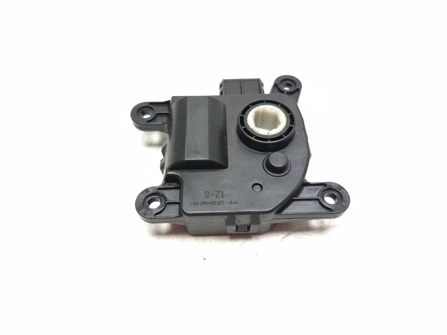 2014 Hyundai Accent HVAC Vent Actuator Flap Motor OEM