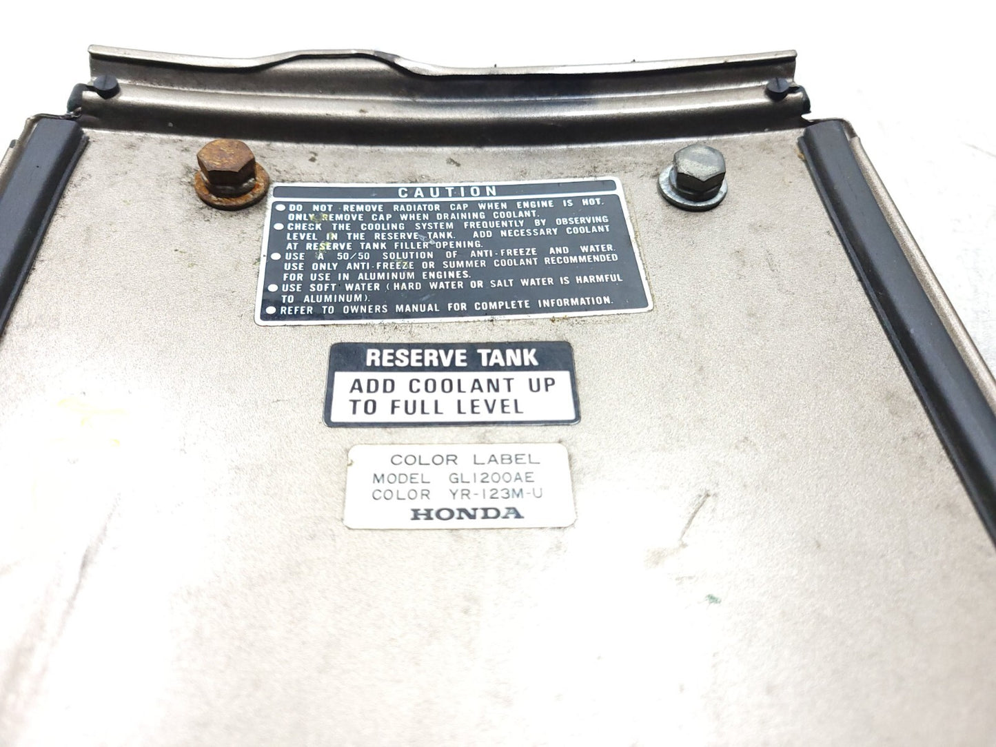 1984 - 1987 Honda Gl1200 Goldwing Gas Tank Upper Shelter Door Lid Cover  OEM