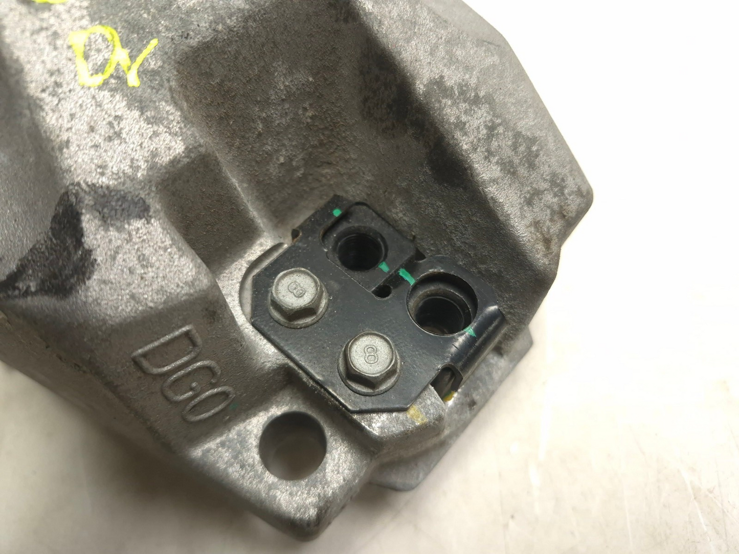 2018 Hyundai Sonata Sport Driver Side Transmission Support Bracket OEM