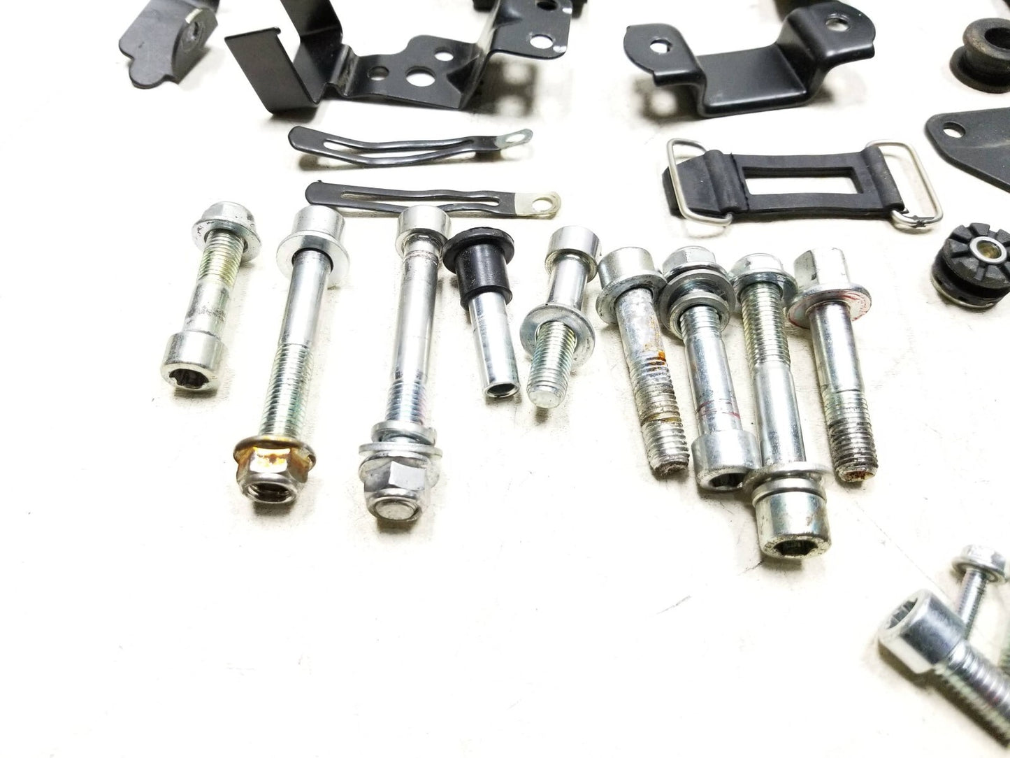 20 - 24 Benelli 302s Misc Bolts Hardware Screws Brackets OEM 1609 Miles