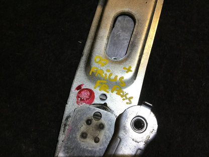 05 06 07 08 09 Toyota Prius Front Right Passenger  Window Regulator & Motor  OEM