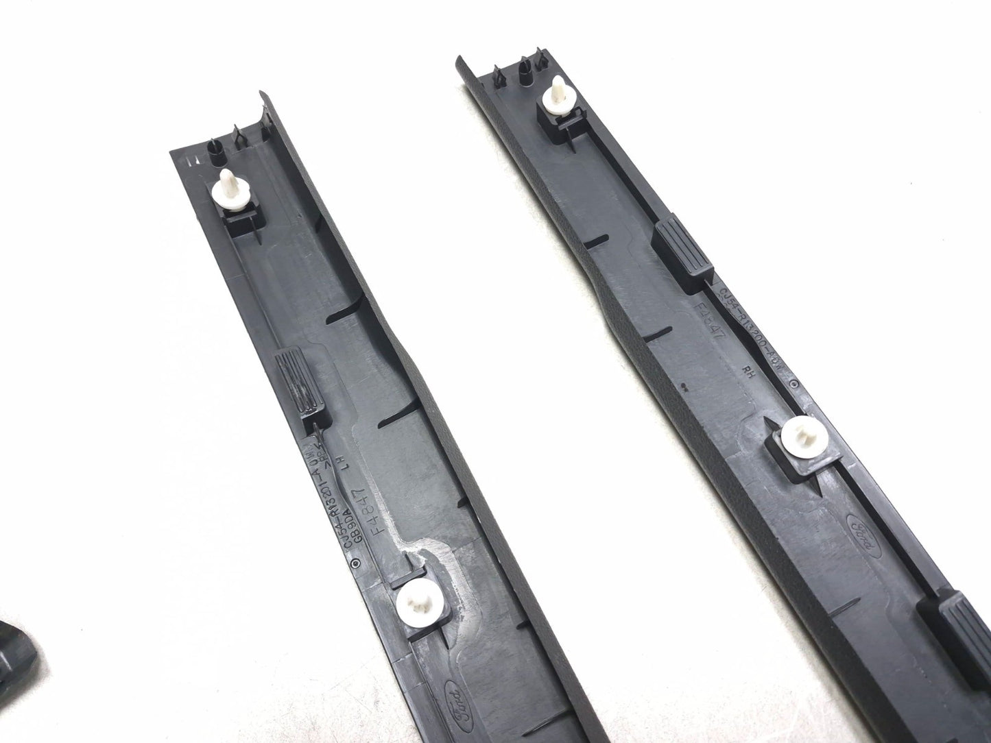 2015 Ford Escape Se Rear & Front Door Sill Scuff Plate 4 Pcs OEM