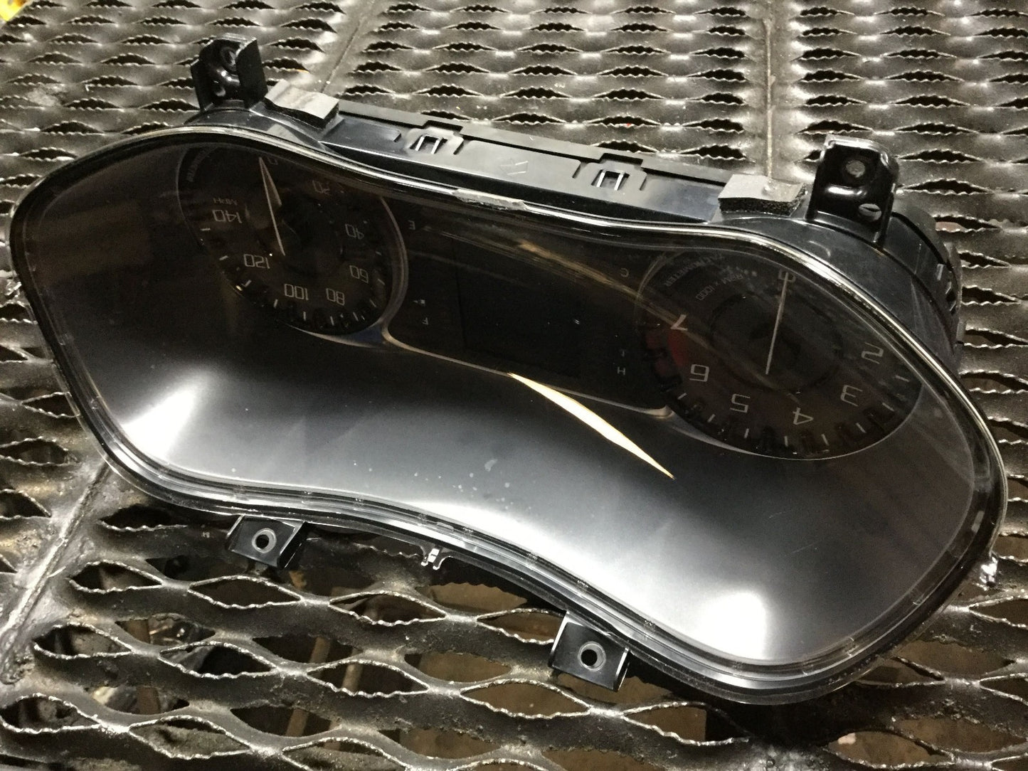 2015 Chrysler 200 Instrument Cluster Speedometer OEM