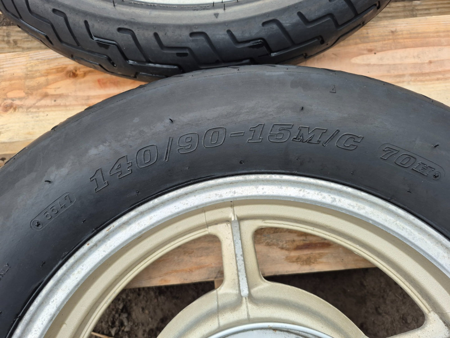 1993 Yamaha Xv750 Wheel Rim W/ Tire Front & Rear Pair R 19 R 15 OEM