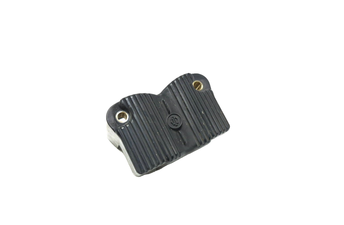 2012-2017 Harley Dyna Street Bob Fxdb Ignition Coil Cover 31657-12 OEM