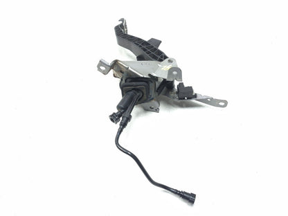 2013 Ford Focus St 2.0l Clutch Pedal W/master Cylinder Cv61-7b633-ga OEM